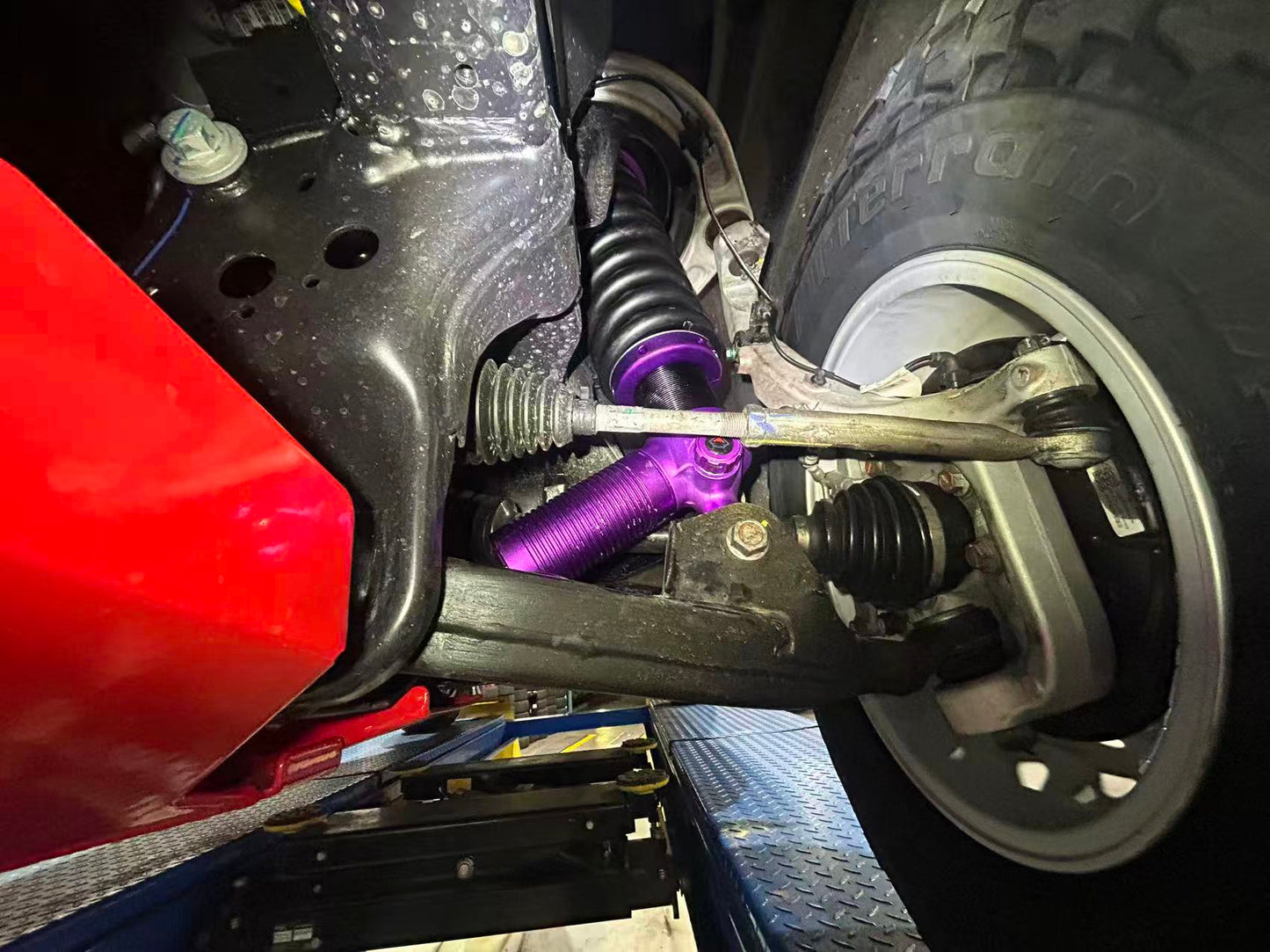 BYD Shark 6 Lift Kit – Mamba Racing 1.5” Remote Reservoir RACING SERIES