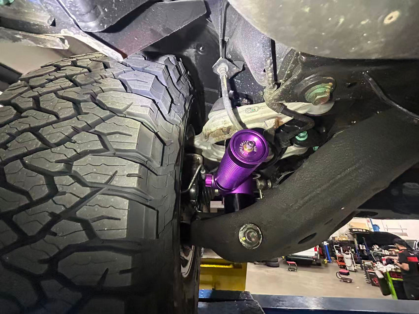 BYD Shark 6 Lift Kit – Mamba Racing 1.5” Remote Reservoir RACING SERIES